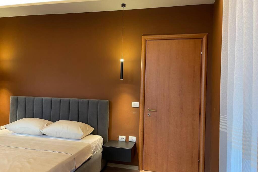 The Brownie Apartment Vlore Exterior photo